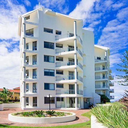 Oceanside Resort - Absolute Beachfront Apartments Gold Coast Exteriér fotografie