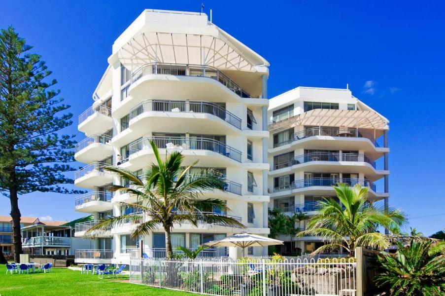 Oceanside Resort - Absolute Beachfront Apartments Gold Coast Exteriér fotografie