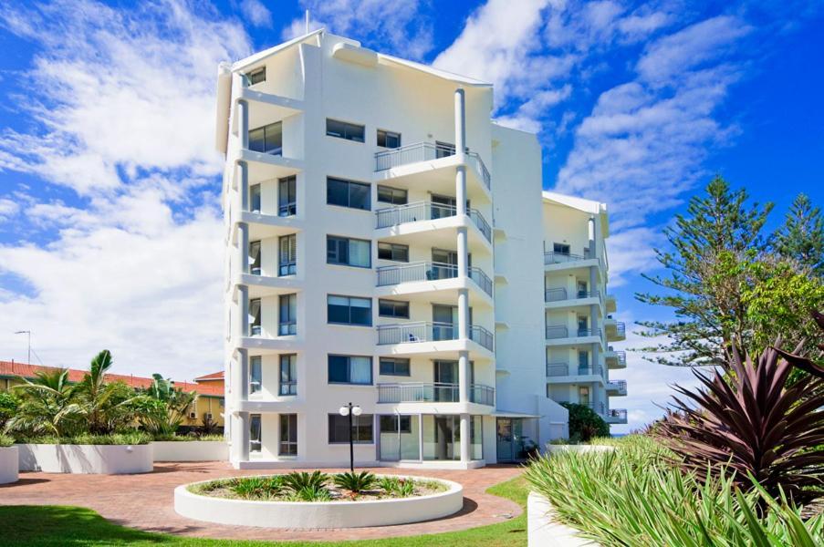 Oceanside Resort - Absolute Beachfront Apartments Gold Coast Exteriér fotografie