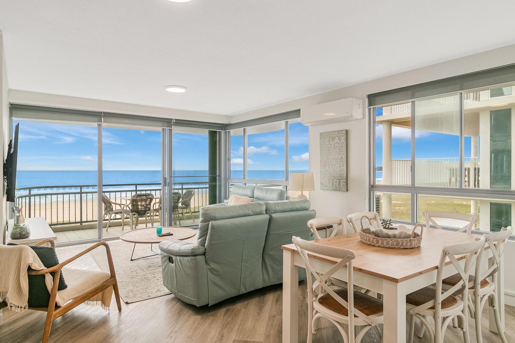 Oceanside Resort - Absolute Beachfront Apartments Gold Coast Exteriér fotografie