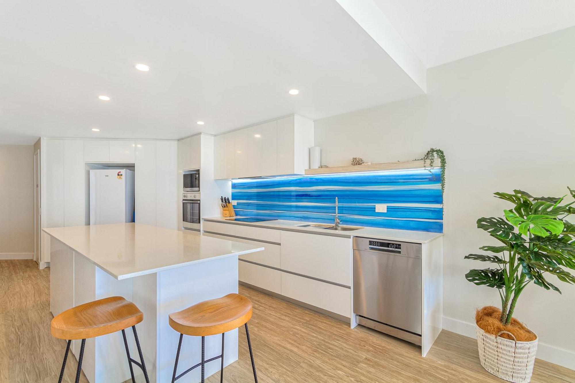 Oceanside Resort - Absolute Beachfront Apartments Gold Coast Exteriér fotografie
