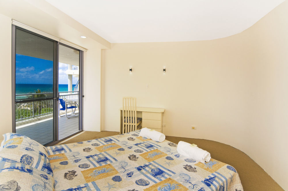 Oceanside Resort - Absolute Beachfront Apartments Gold Coast Exteriér fotografie