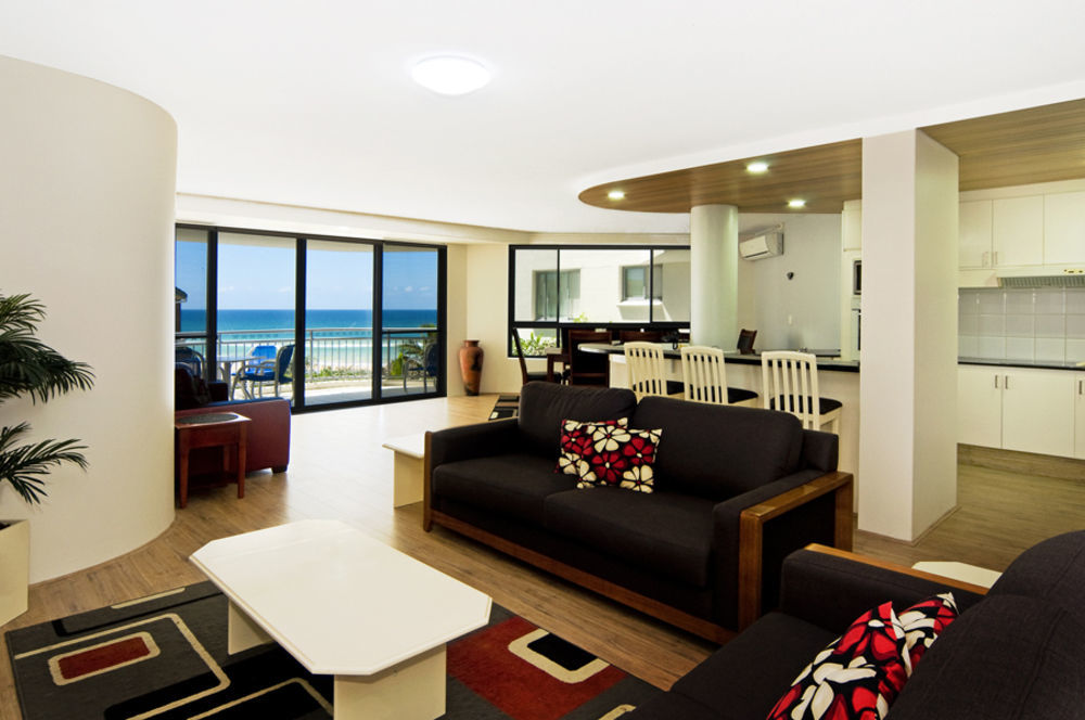 Oceanside Resort - Absolute Beachfront Apartments Gold Coast Exteriér fotografie