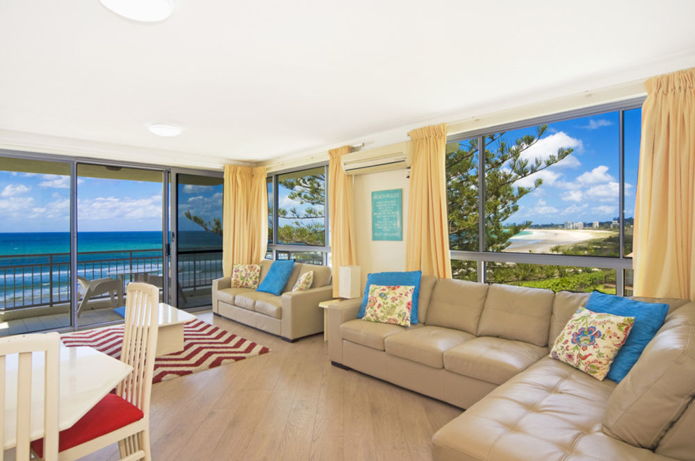 Oceanside Resort - Absolute Beachfront Apartments Gold Coast Exteriér fotografie