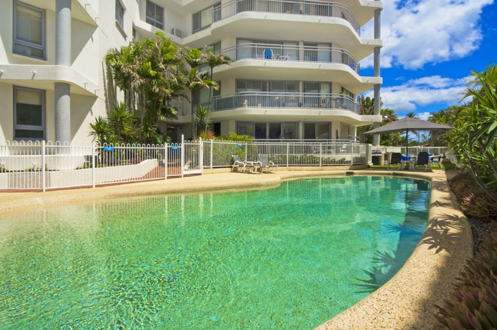 Oceanside Resort - Absolute Beachfront Apartments Gold Coast Exteriér fotografie